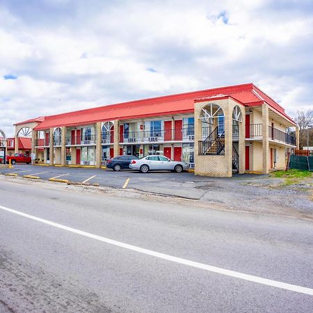 Ozark Junction Mountain View By Oyo Motel Buitenkant foto