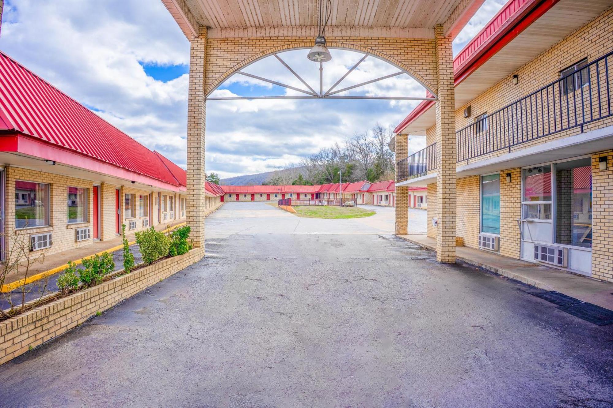 Ozark Junction Mountain View By Oyo Motel Buitenkant foto