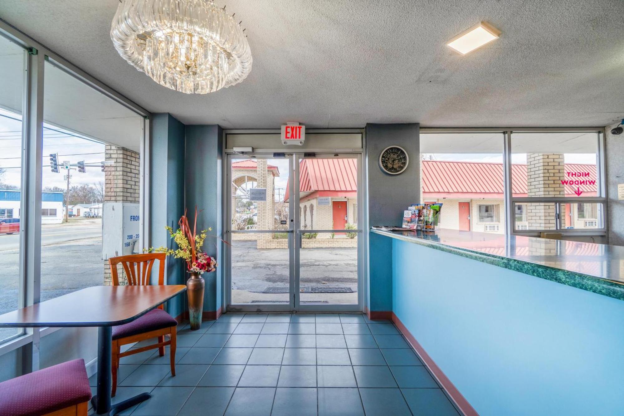 Ozark Junction Mountain View By Oyo Motel Buitenkant foto