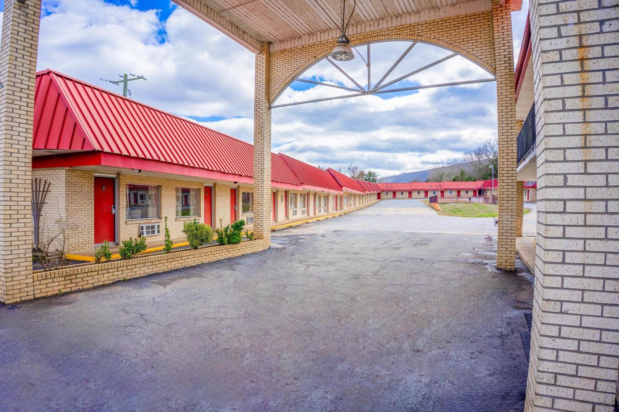 Ozark Junction Mountain View By Oyo Motel Buitenkant foto