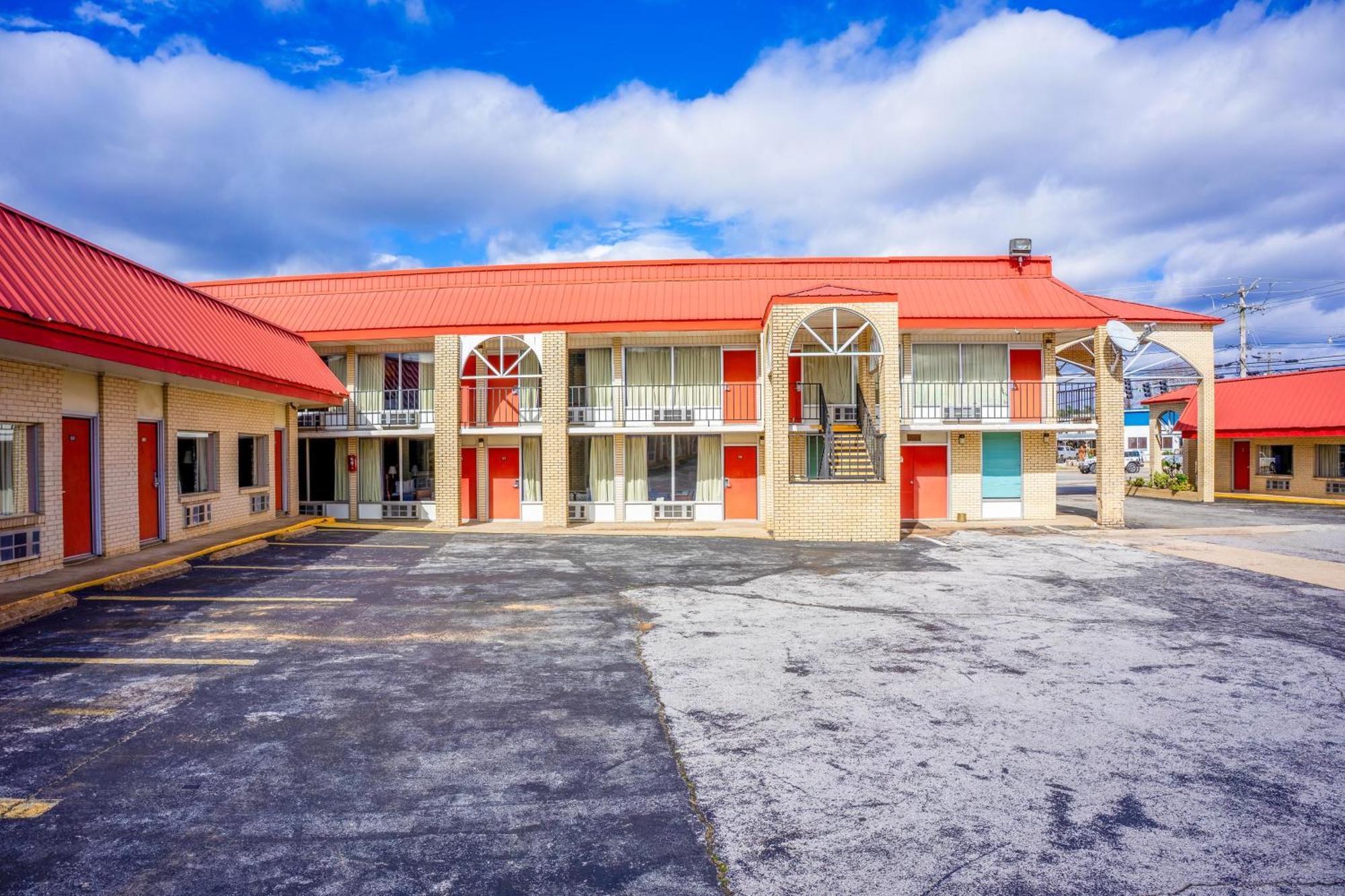 Ozark Junction Mountain View By Oyo Motel Buitenkant foto