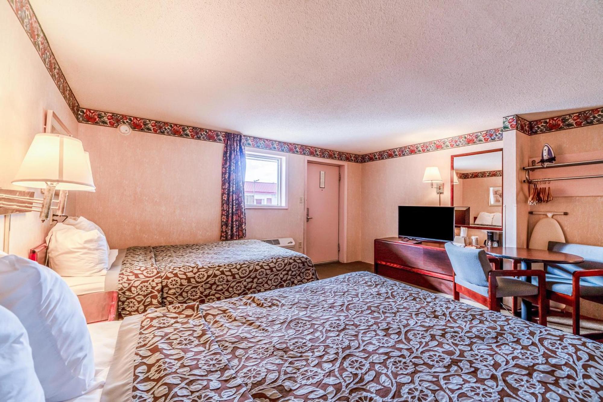 Ozark Junction Mountain View By Oyo Motel Buitenkant foto
