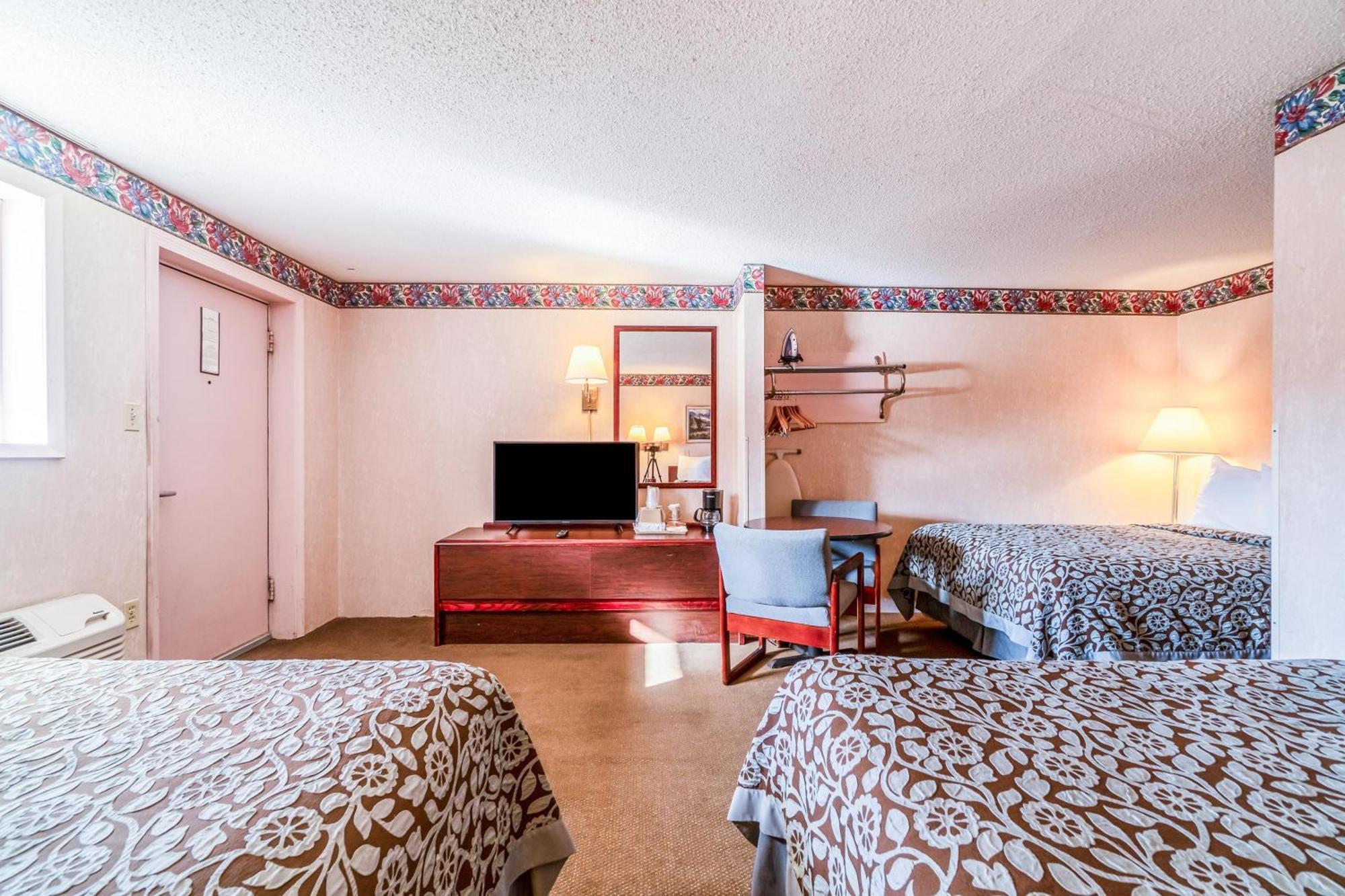 Ozark Junction Mountain View By Oyo Motel Buitenkant foto