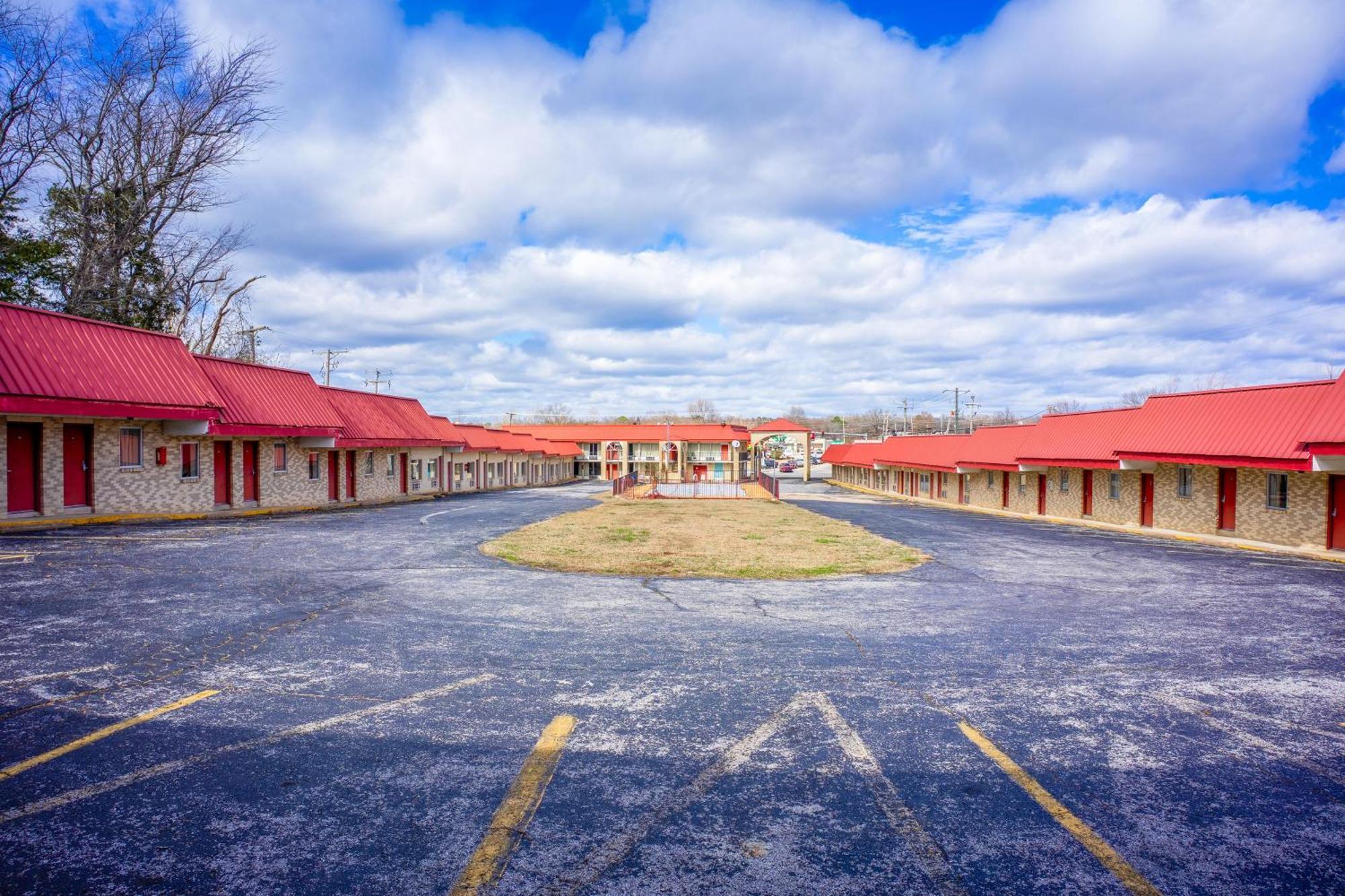 Ozark Junction Mountain View By Oyo Motel Buitenkant foto